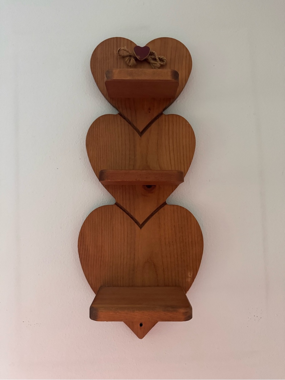 Vtg Wooden Heart 3 tier Wall Shelf